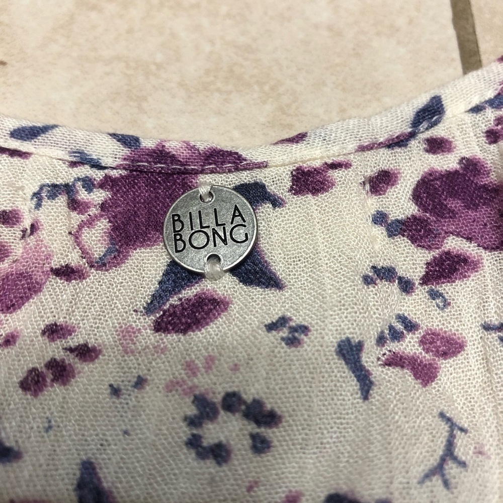 Billabong purple and lavender flowered crop top, baby tee, medium - Picture 8 of 11